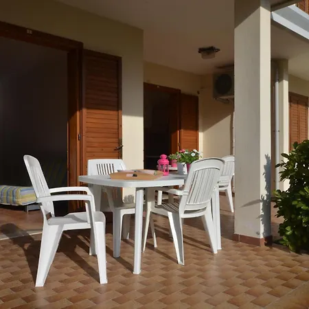 Villaggio Loriana Daire *